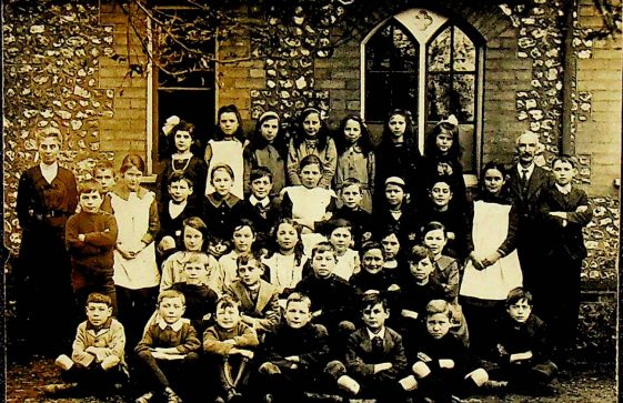 Photograph of the Ropley Primary School Class (6)