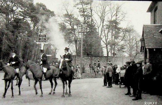 Black and white postcard of Hampshire Hunt at The Anchor Inn,  Winchester Road and Petersfield Road, Ropley