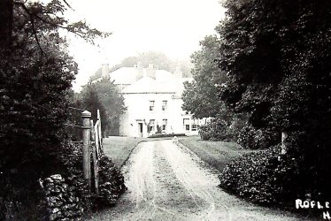 Ropley Manor, Petersfield Road, Ropley